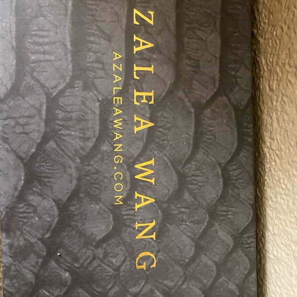 Vibrant Dual-Tone Strappy Heels - Picture 4 of 4